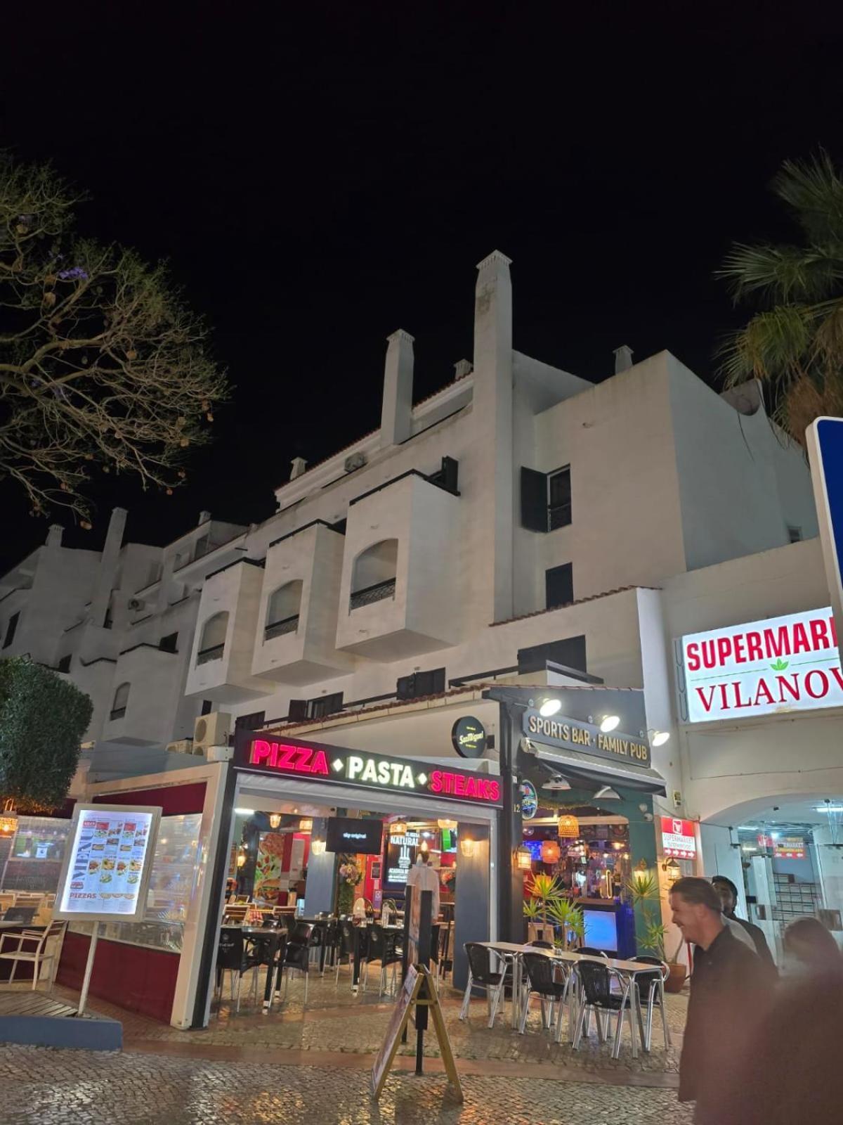 Studio Rua Dos Bares Em อัลบูเฟรา ภายนอก รูปภาพ
