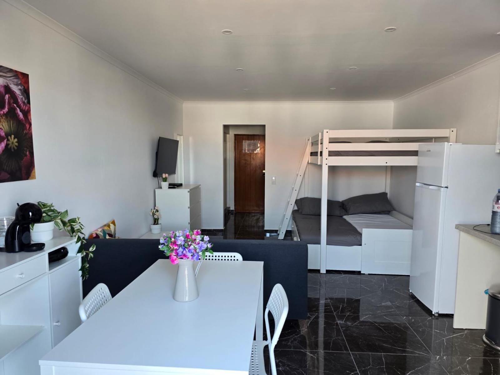 Studio Rua Dos Bares Em อัลบูเฟรา ภายนอก รูปภาพ