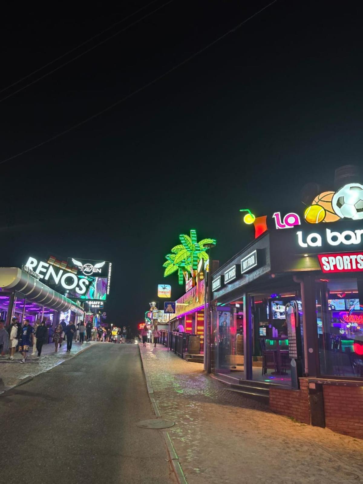 Studio Rua Dos Bares Em อัลบูเฟรา ภายนอก รูปภาพ